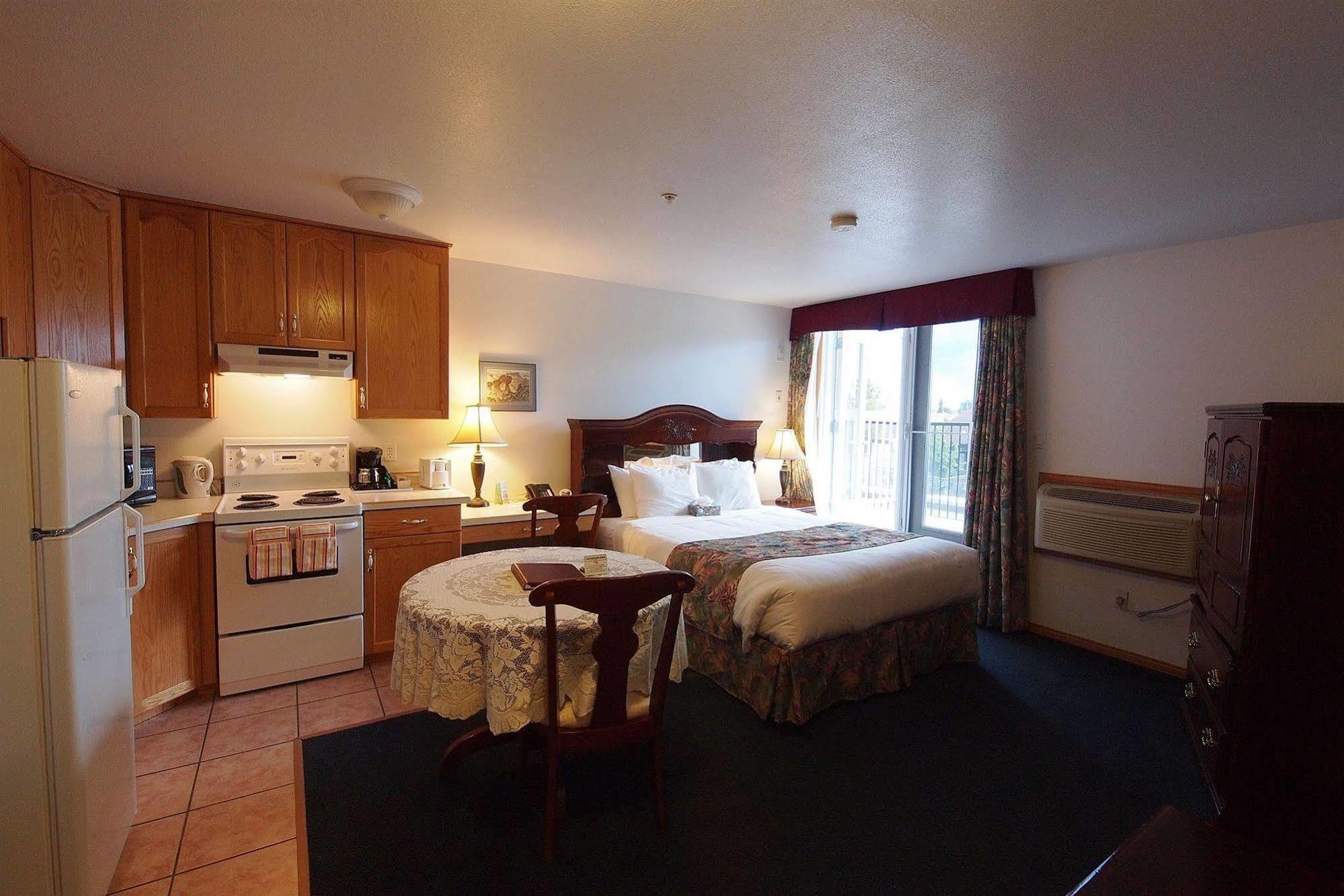 Executive House Suites Hotel & Conference Centre High Level Eksteriør billede